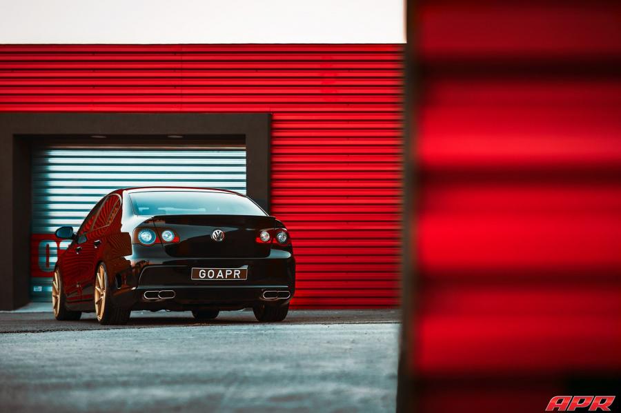  Volkswagen Passat by APR on Vossen Wheels (CVT) 2017 года  (фото 11 из 12)